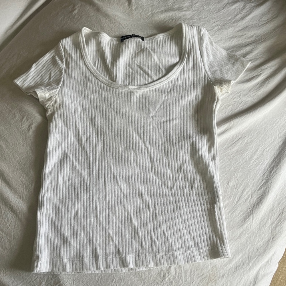 Brandy Melville White Ribbed Scoop Neck T-Shirt🤍